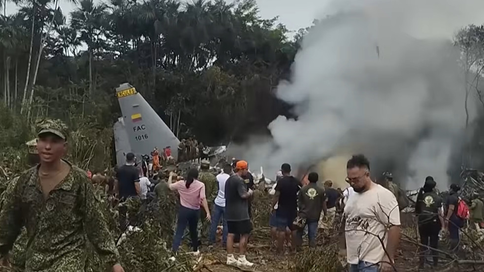 Katonai repülő zuhant le Kolumbiában, legalább 66-an életüket veszették