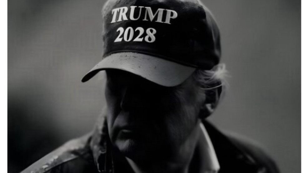 Újra indulna? 2028-as baseball sapkás fotót posztolt magáról Trump