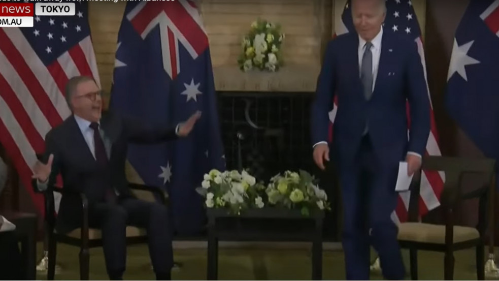 Biden azzal viccelte meg az ausztrál kormányfőt, hogy feláll az asztaltól és távozik