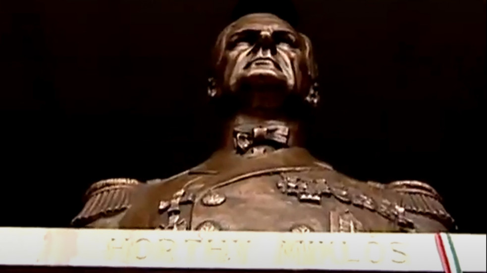 Horthy-szobrot állít az Országházban a Mi Hazánk holnap délelőtt