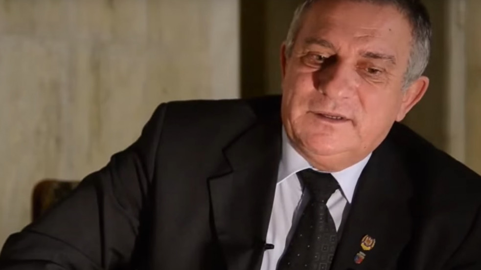 „Lovak nyelvének” nevezte a magyart a román államfőjelölt, elengedték a büntetését