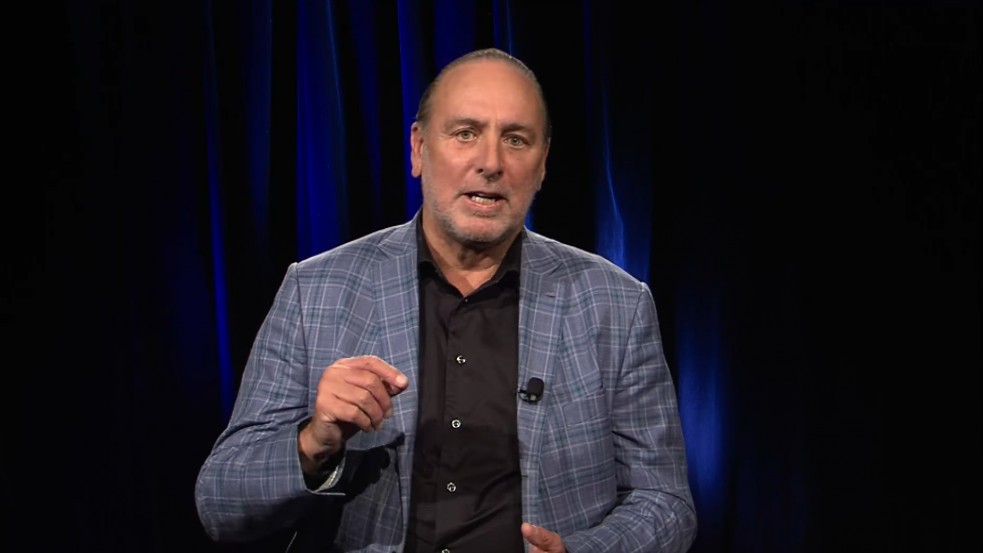 Brian Houston: Reménykedtem, hogy a gyülekezet vezetése tovább küzd értem, de nem így történt