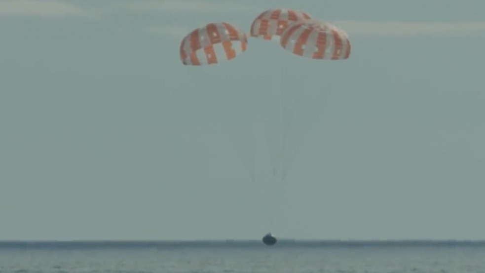 Sikeresen földet ért a NASA Orion űrkapszulája, de a lényeg még hátra van