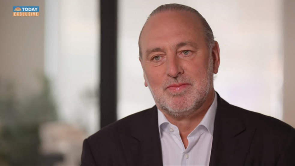 Visszavonul a Hillsong vezető pásztora, Brian Houston