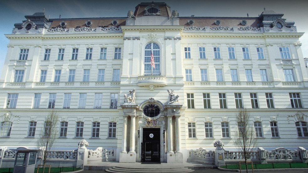Rejtélyes eredetű betegséget kapott el több amerikai diplomata Bécsben, Washington vizsgálatot indít