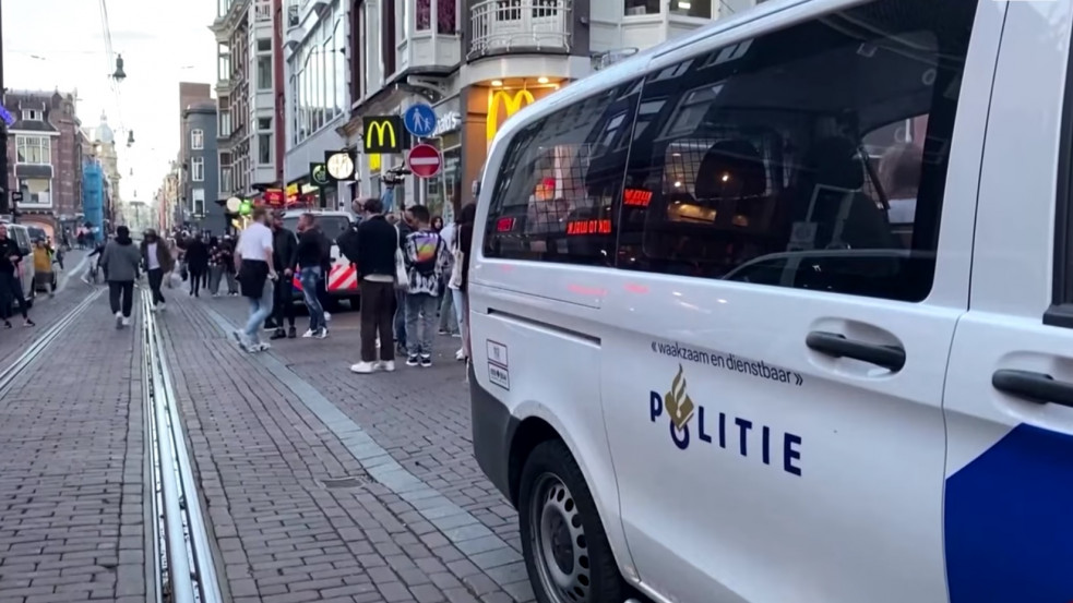 Fejbe lőtték az egyik legismertebb bűnügyi újságírót Hollandiában