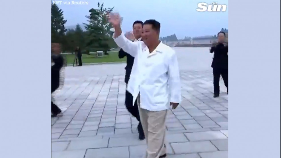 Újból felbukkant Kim Dzsongun: sosem tűnt vékonyabbnak