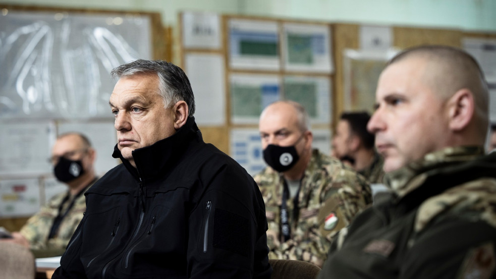 Orbán: több katonára van szükség és az ország védelmére kell készülniük