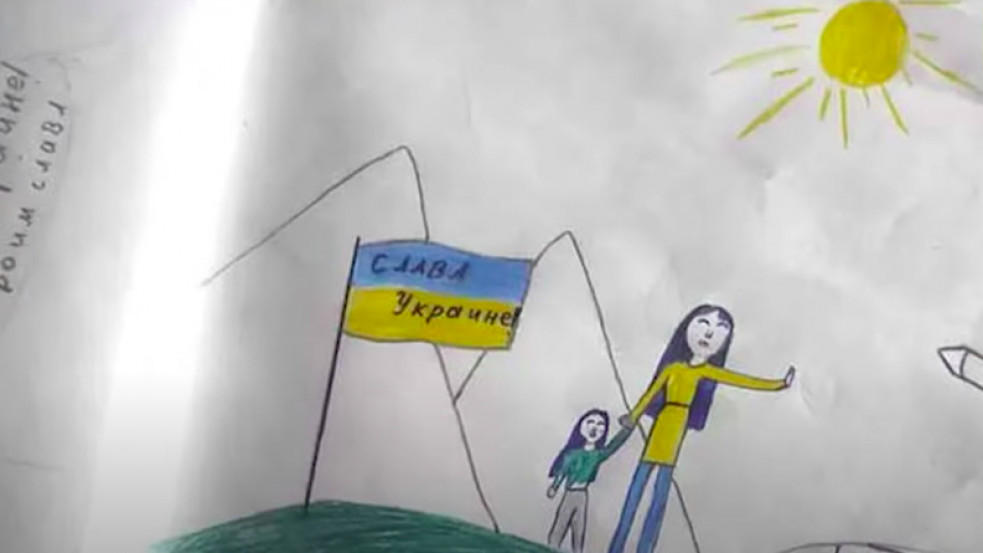 Két évre elítéltek egy orosz apát, miután a lánya háborúellenes rajzot készített