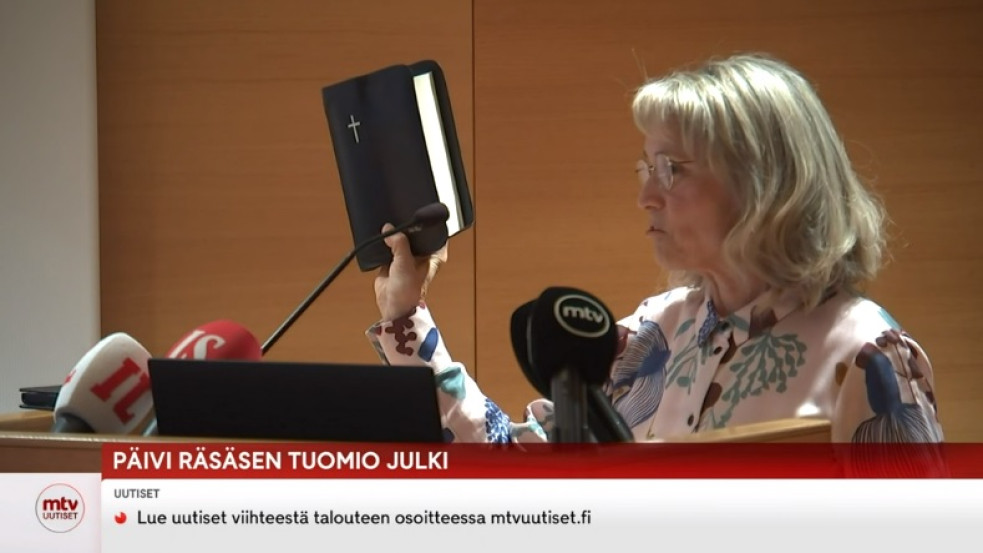 „Nem bűnös!” - Päivi Räsänent felmentették az ellene felhozott vádak alól