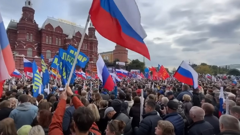 Putyin pénteken jelenti be négy ukrán megye Oroszországhoz csatolását