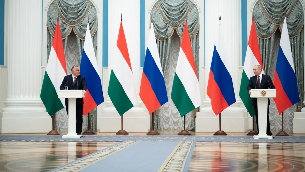 Osztrák lapnak szögezte le az államtitkár: nem létezik szoros kapcsolat Putyin és Orbán között