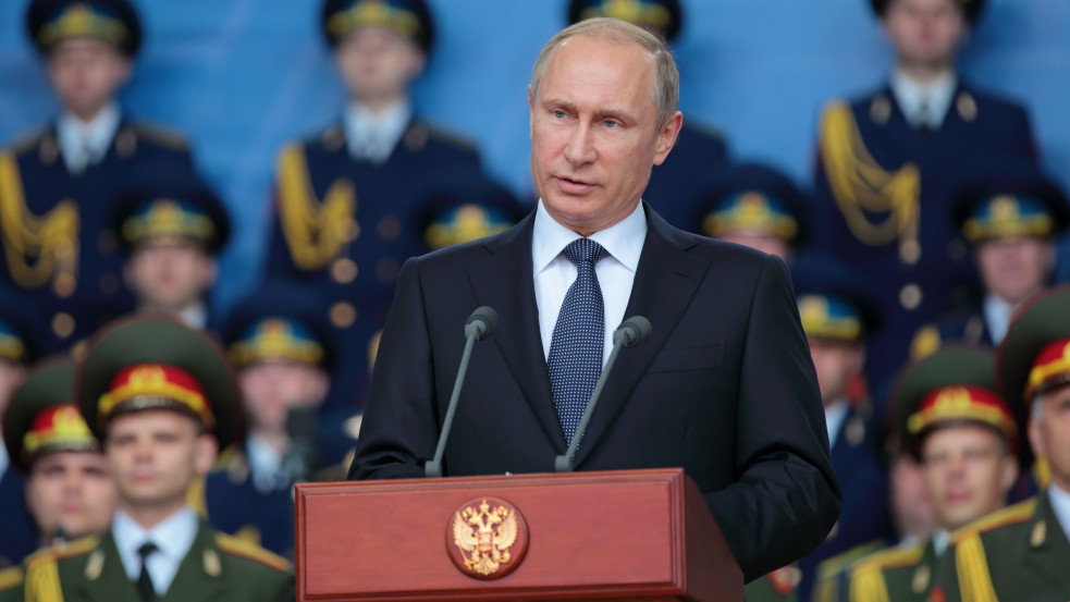 Putyin: Nem hagyjuk, hogy a színes forradalom forgatókönyveit valósítsák meg nálunk