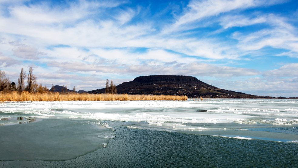 Elkezdett befagyni a Balaton