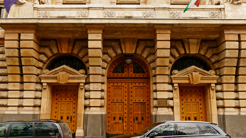 MNB: nem nézhettük tétlenül a forint folyamatos gyengülését