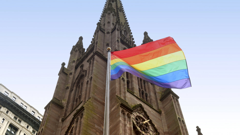 A többség támogatná a homoszexuális párok összeadását a skót államegyházban