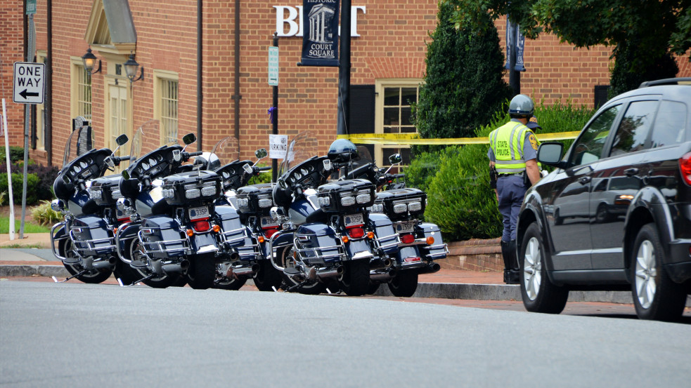 Lövöldözés egy amerikai bevásárlóközpontban: legalább 10 halott, a boltvezető ránthatott fegyvert