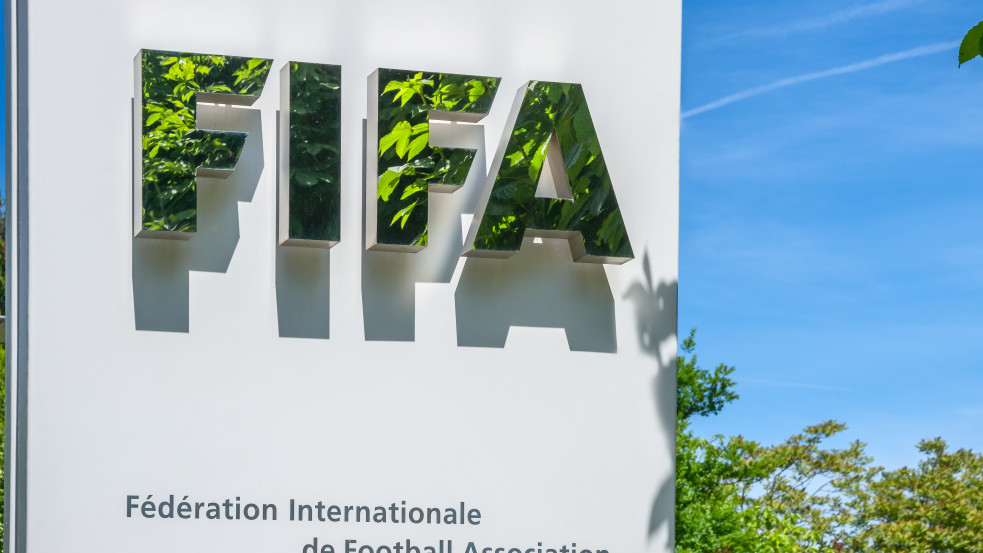 Az úszószövetség után a FIFA is rendszabályozná a transzneműekre vonatkozó szabályokat