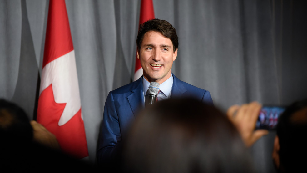 Felmérés: nagyon nem tett jót Trudeau népszerűségének a kamionosok elleni fellépés
