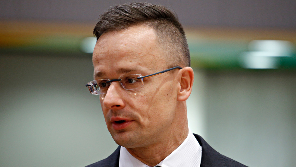 Szijjártó: egyre súlyosabbak a háborús cselekmények Ukrajnában, a kormány segít Beregszászon