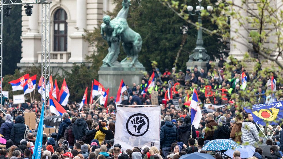 Keresztényellenes uszítás és a „színes forradalmak”