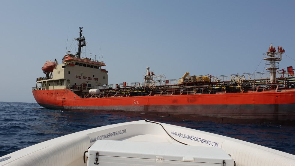 Iráni támogatást élvező terroristák téríthettek el egy tankhajót az Ománi-öbölben