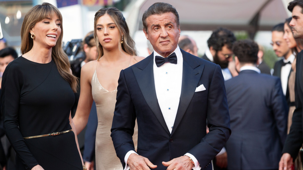 Stallone tengerészgyalogosokkal képeztette ki a lányait, mielőtt New Yorkba költöztek volna