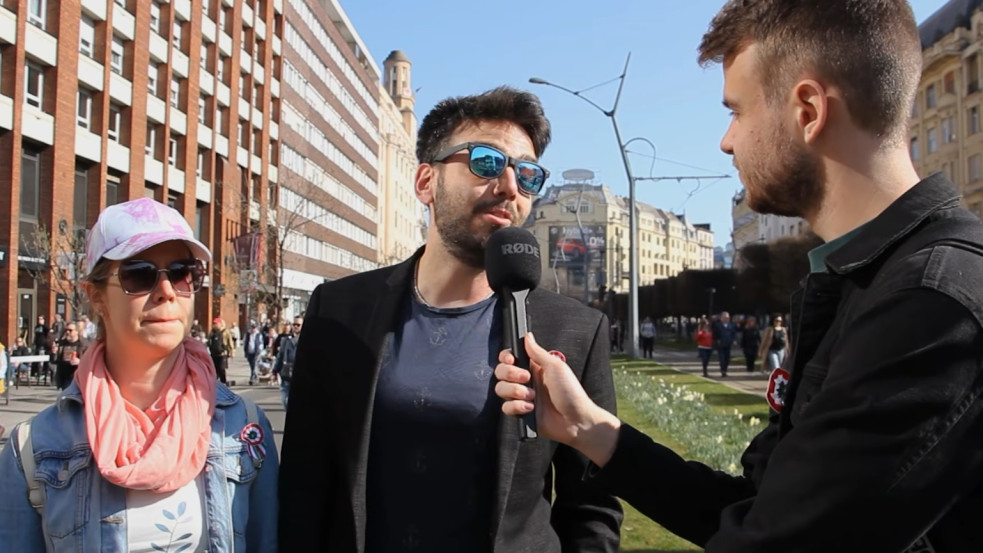 „Összetesszük a bőröndöt 12-én” - a Nemzeti Menet résztvevőit kérdeztük március 15-én