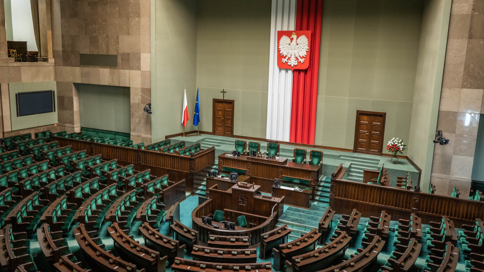 Felbomlik a lengyel kormánykoalíció: kilép az Egyetértés párt