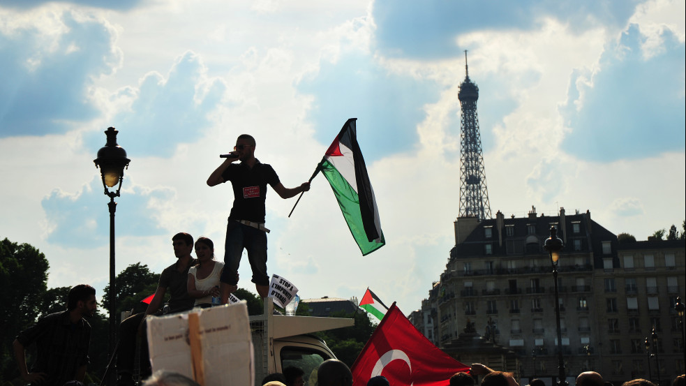 Párizsban és Brüsszelben a palesztinok, Berlinben Izrael mellett tüntettek ezrek