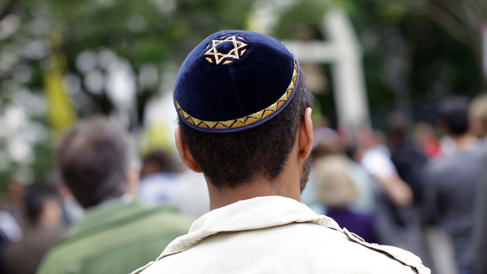 Diszkriminatív lenne a "zsidó" kifejezés? Botrányt okozott a szótári meghatározás Németországban