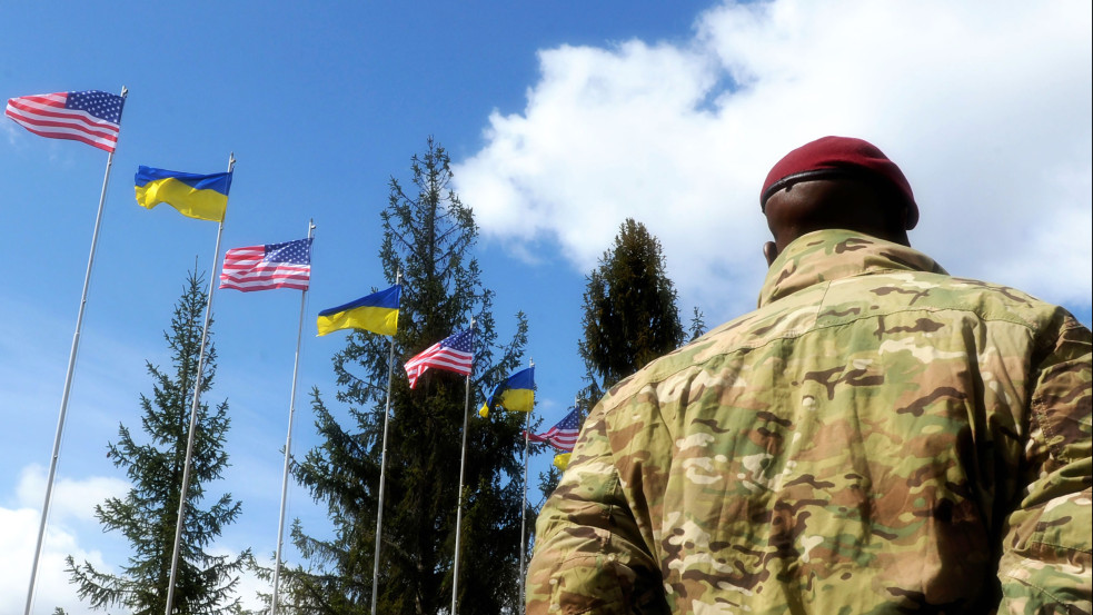 Washington továbbra sem támogatja amerikai fegyverek felhasználását orosz területen