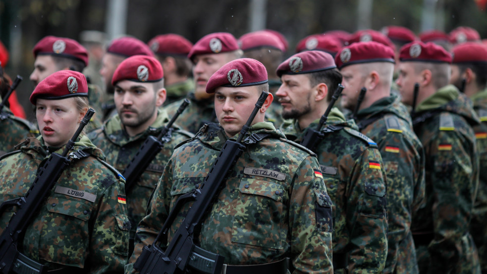 Olaf Scholz: Európa legnagyobb konvencionális hadseregét építi Németország