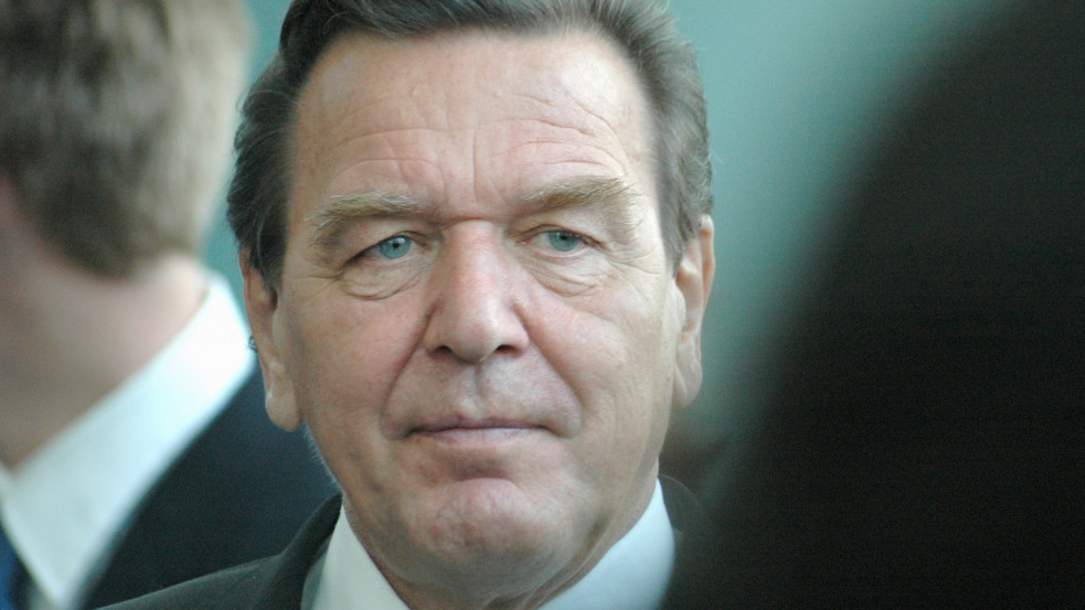 Politico: Putyinhoz utazott közvetíteni Gerhard Schröder volt német kancellár
