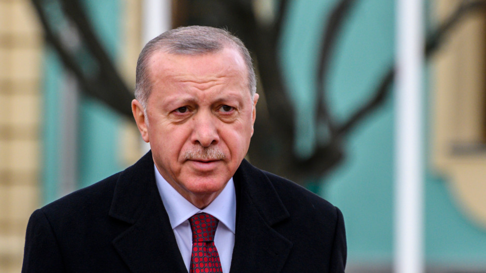 Erdogan: Törökország „nem enged” Finnország és Svédország NATO-csatlakozása kapcsán