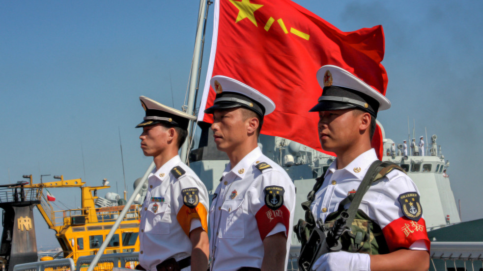 Orosz és kínai hadihajók futnak ki a Japán-tengerre