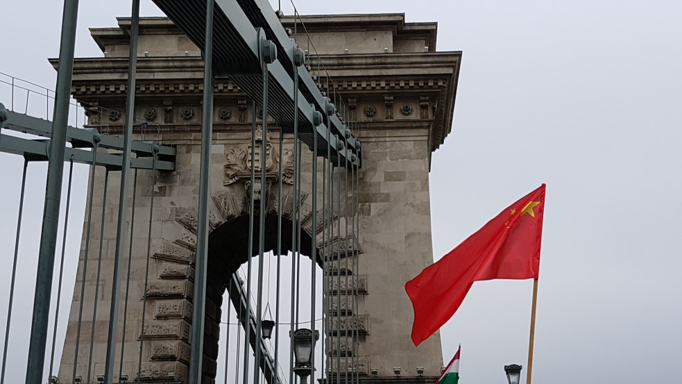 Szijjártó Kínától várja, hogy növekedési pályán maradjon a magyar gazdaság 