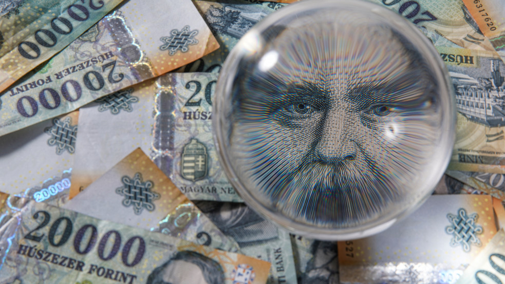 Az amerikai döntés után újra erőteljes zuhanásba kezdett a forint