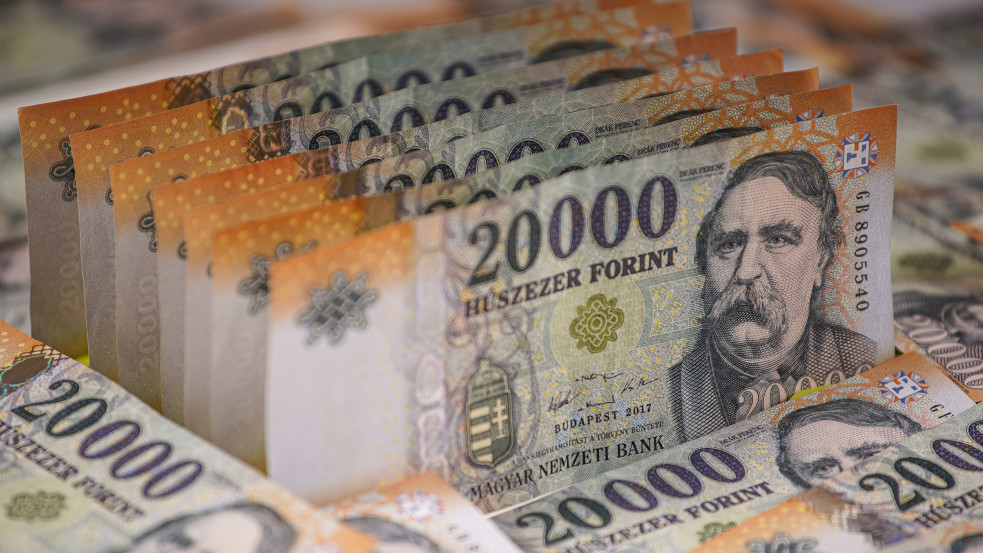 Mutatjuk, hogy alakult a forint árfolyama a Fidesz győzelme után