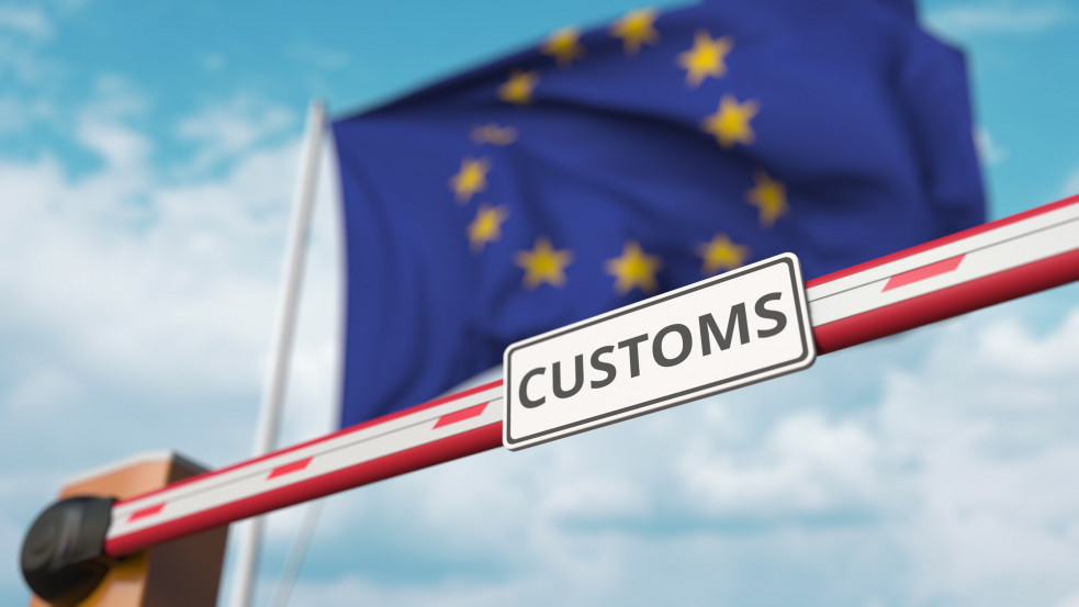 Az EU egy évre felfüggeszti az ukrán exportra kivetett összes vámot