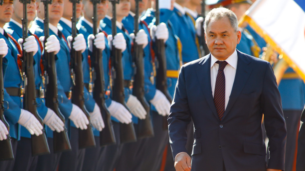 Észak-Koreába utazott az orosz védelmi miniszter
