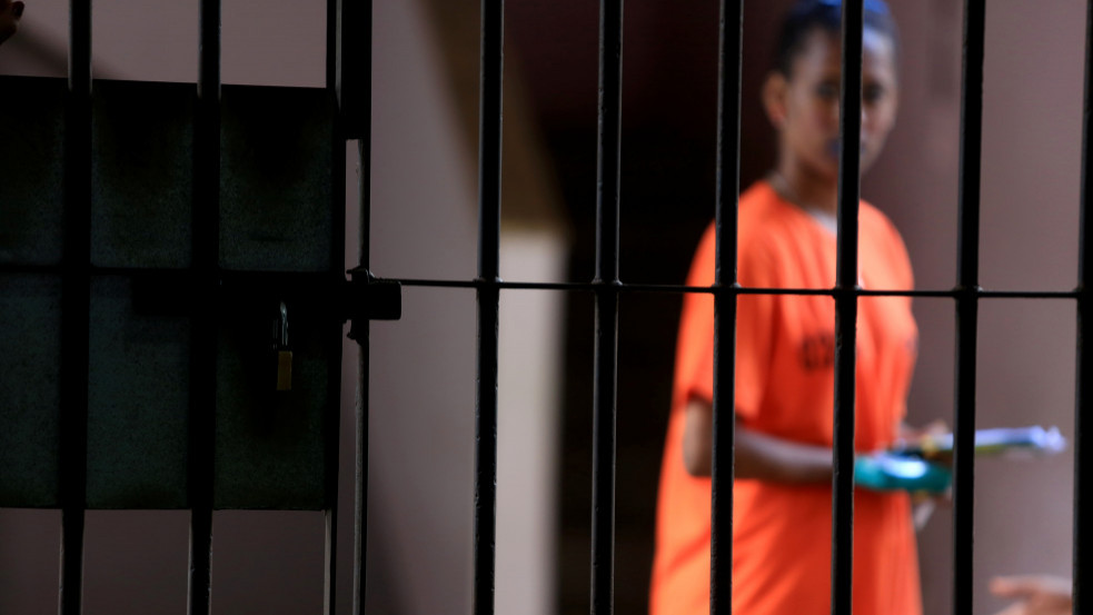 A transznemű foglyok helytelen megszólításáért is büntetnek majd az Egyesült Királyság börtöneiben