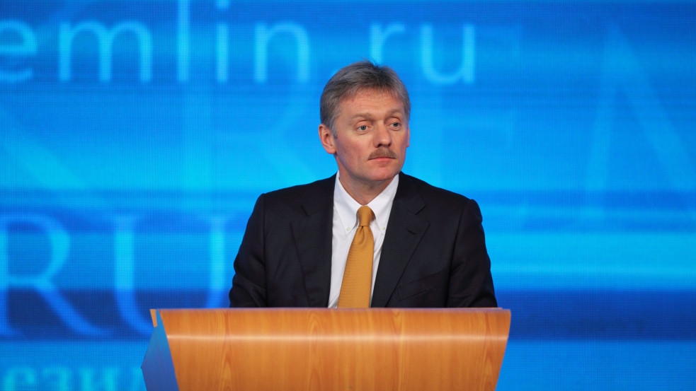 Peszkov: nem áll le a gázszállítás, ha a vevő ország április 1-jéig nem jelzi, hogy hajlandó rubelben fizetni