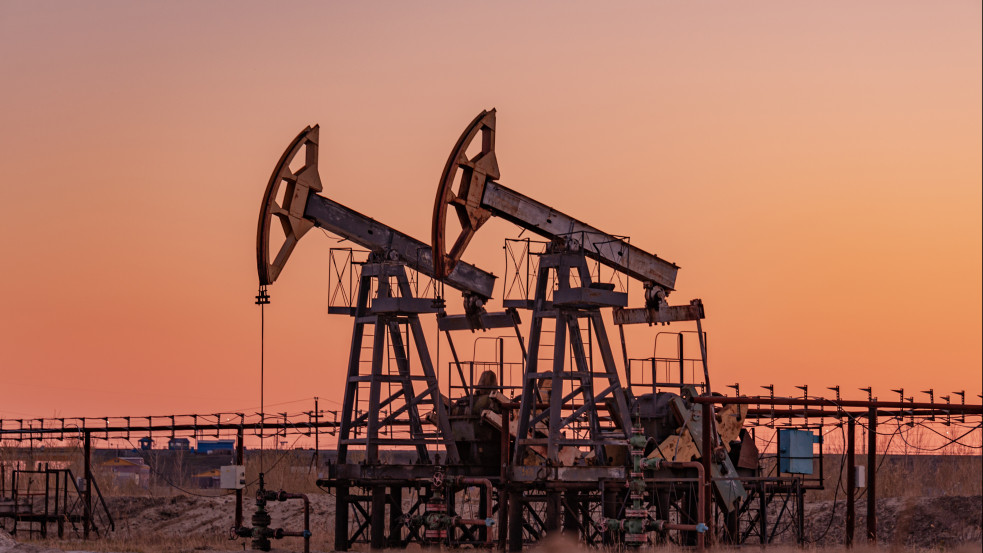 Drasztikus csökkenéssel számolnak az oroszok az olajtermelésben