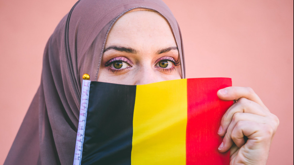 Friss tanulmány: 35 ezernél is több nőt és lányt érint Belgiumban a nemi szervek megcsonkítása