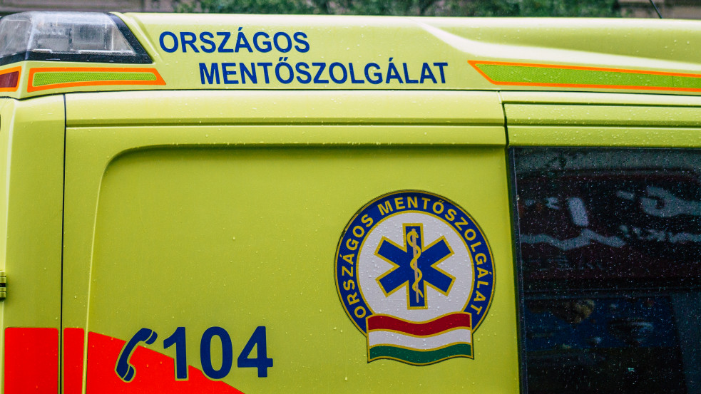 Ilyen nincs: többen levideózták egy férfi haláltusáját a Balaton-parton, majd feltöltötték a netre