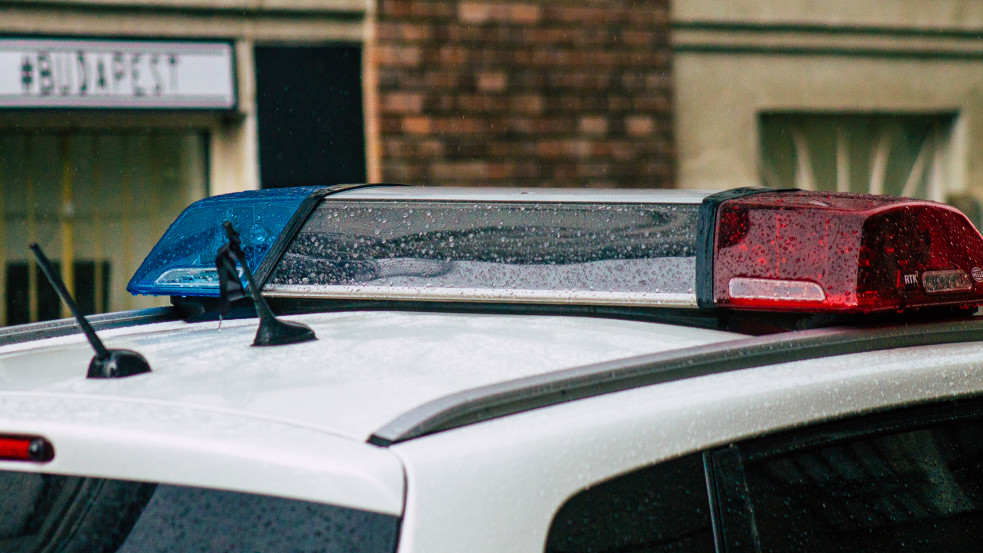 Elképesztő fordulat: a nyomozó ügyészség kiderítette, nem erőszakolták meg kollégái a rendőrnőt