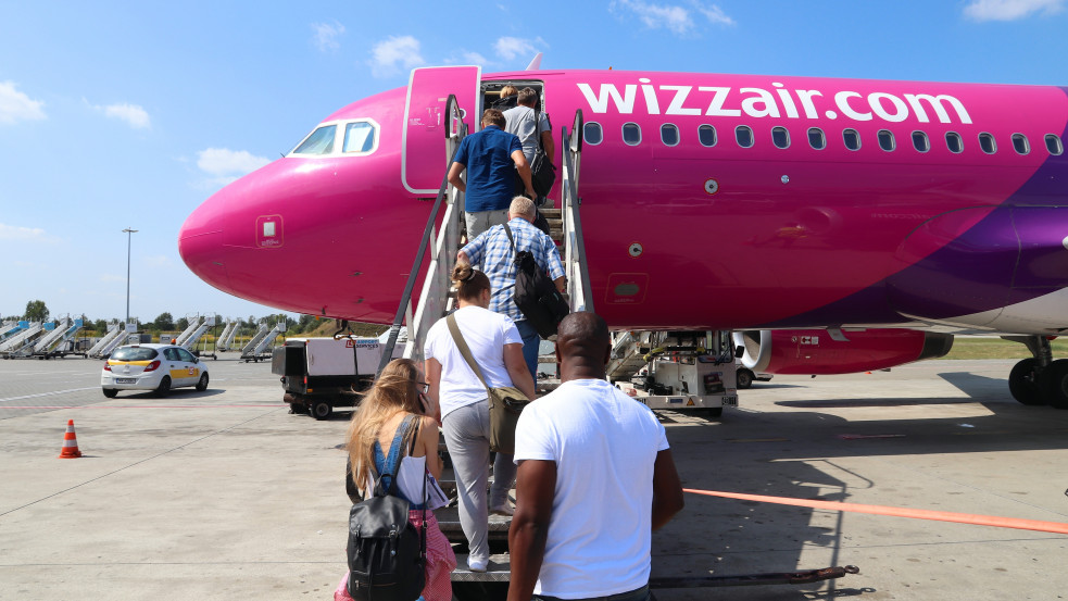 Gyerekcsíny miatt vadászgépeket riasztottak Izraelben a Wizzair londoni járatához