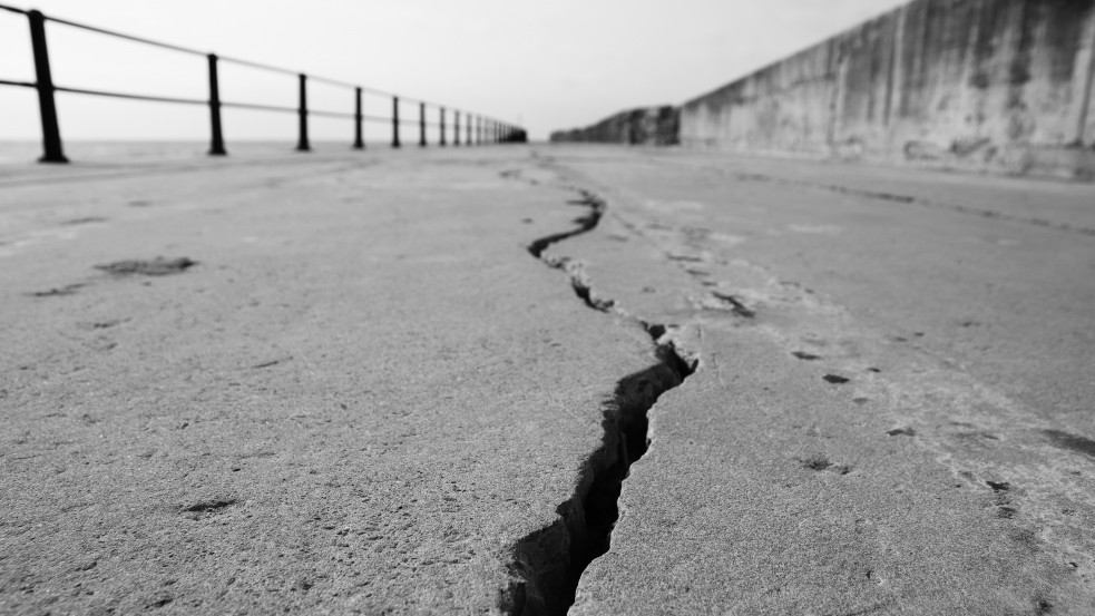 Földrengés pusztított Bosznia-Hercegovinában, további utórengések várhatók