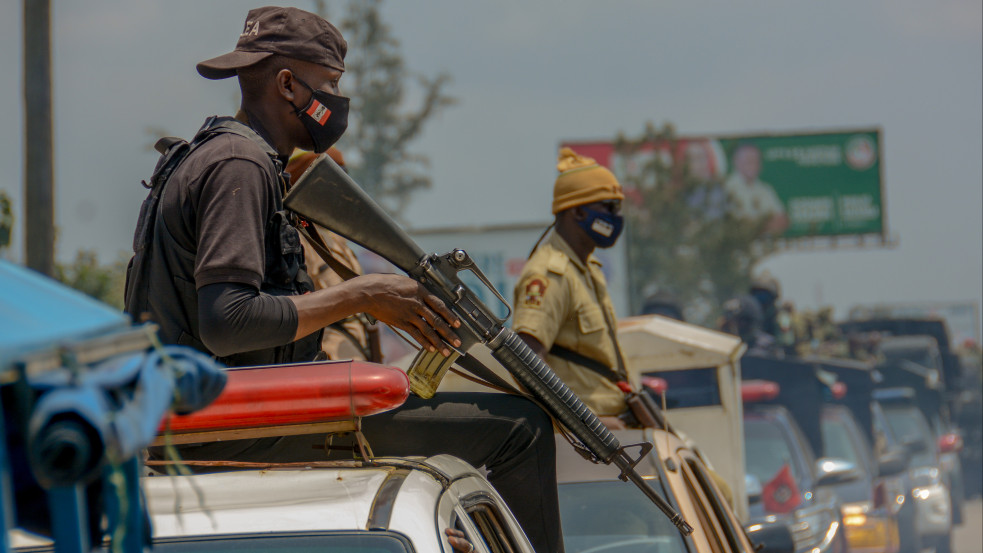 50 gyermeknek sikerült megszöknie a Nigériában túszul ejtett 303 keresztény diák közül